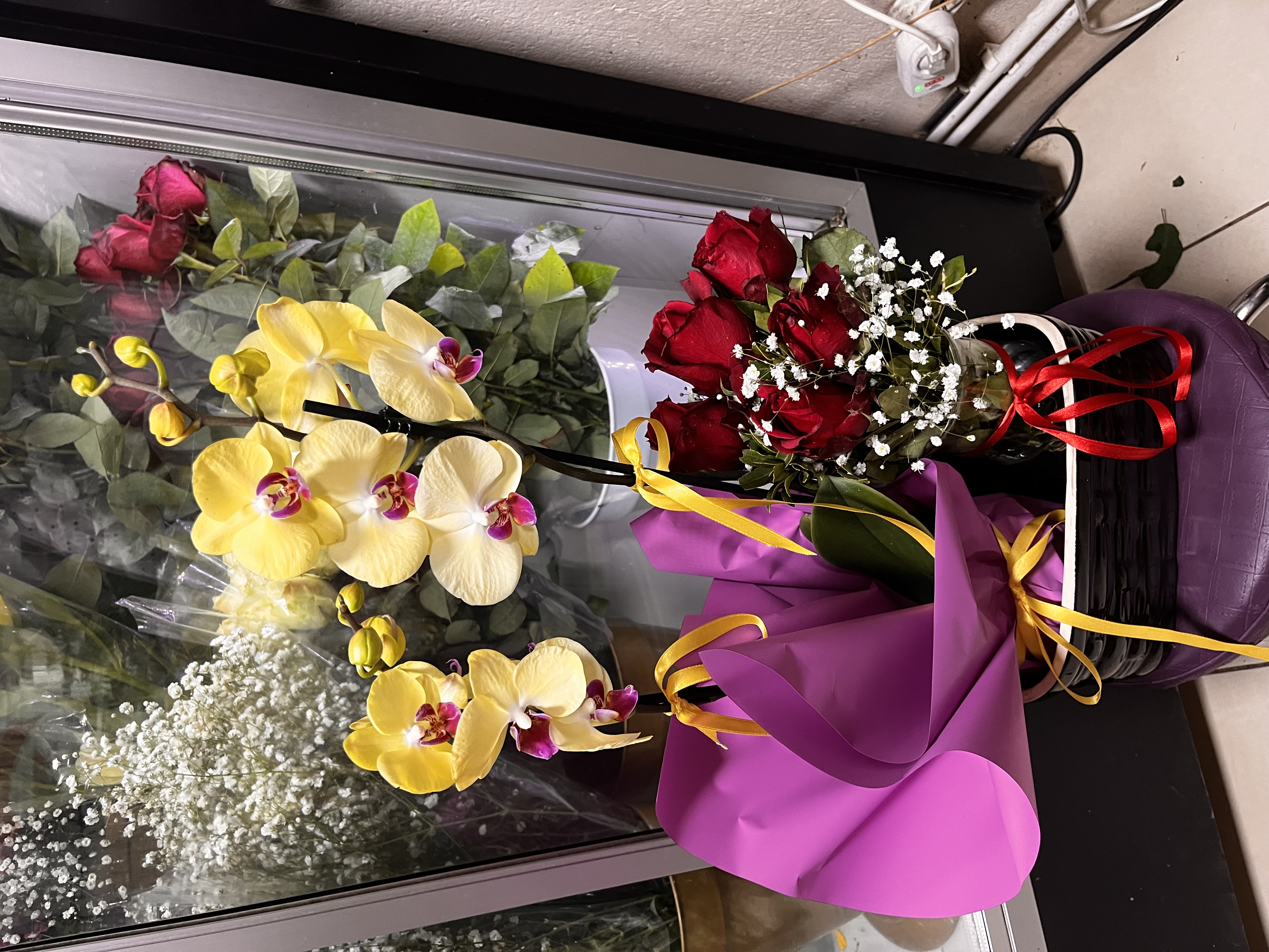 Orkide gül aranjmanı