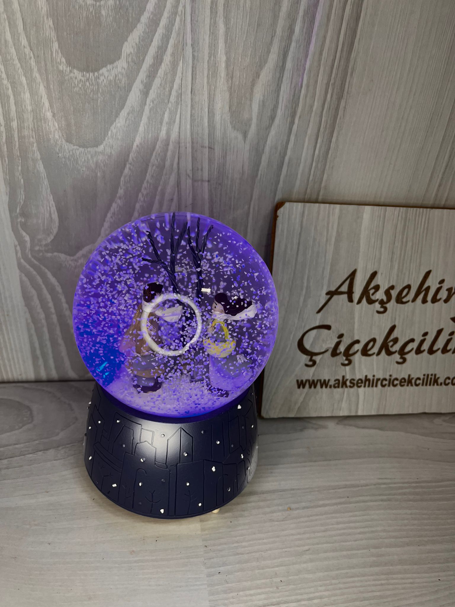 büyük boy kar küresi